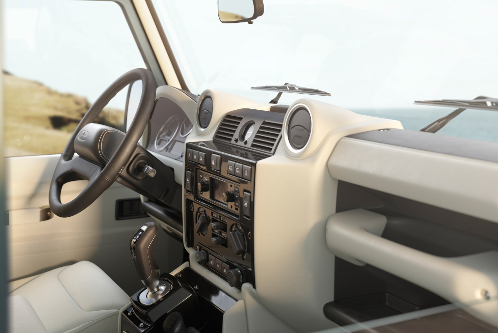  Land Rover Defender- Interior