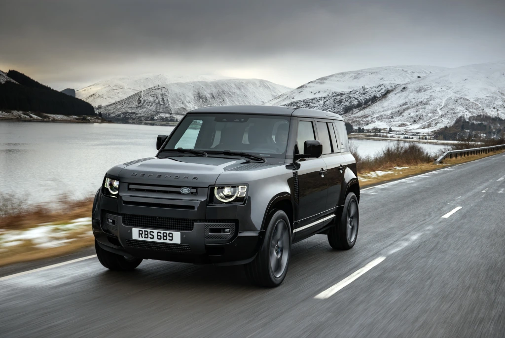 Saif Ali Khan Car Collection: Land Rover Defender 110