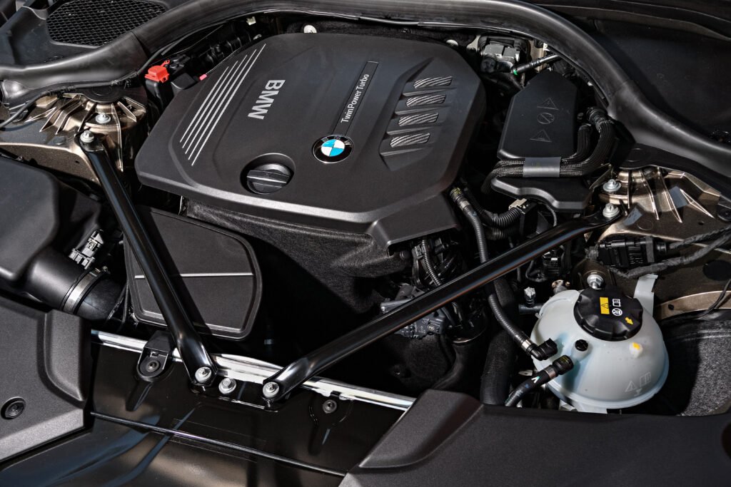 Engine and Performance: BMW 520d   Review