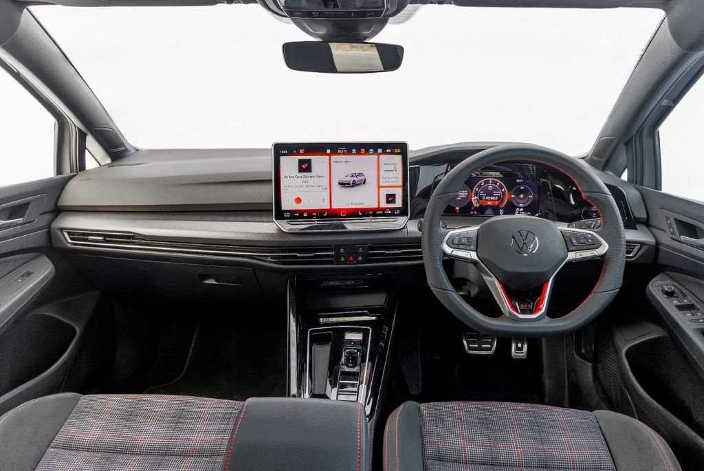 Volkswagen Golf GTI Interior