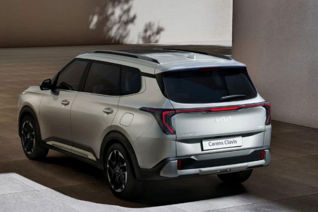 Kia Carens Clavis Exterior
