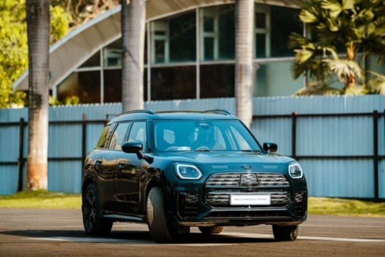 Mini Countryman Electric JCW Pack